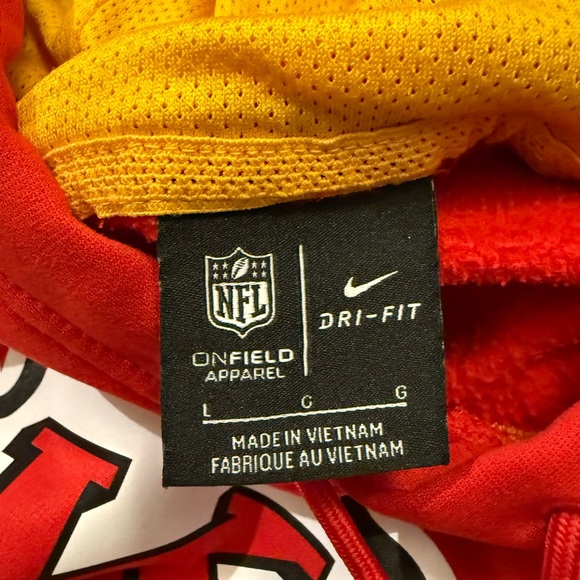 Kansas City Chiefs Nike DRI-FIT Hooded Sweatshirt - Picture 6 of 8